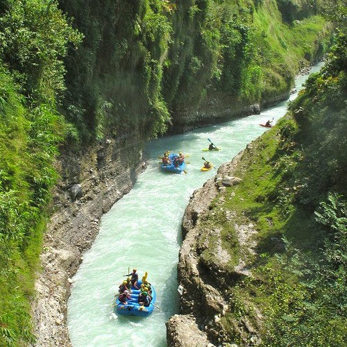 What an amazing way to see the beauty of #Nepal #adventure #travel #explore #discover #rafting #kayaking #river #nature #nofilter #gapyear #frontiergap #frontiervolunteer