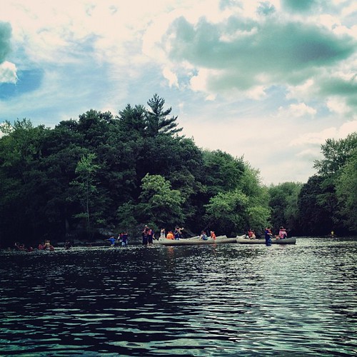 summer campers traffic jam! #canoe #kayak #river #newengland #summer #massachusetts #concord